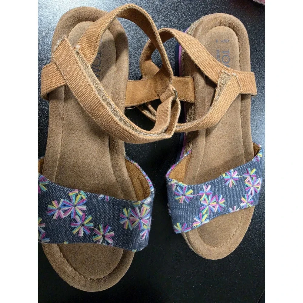 Toms abby platform